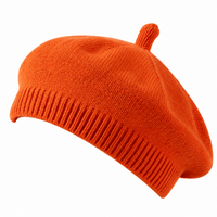 Béret bébé Camille orange en maille tricotée