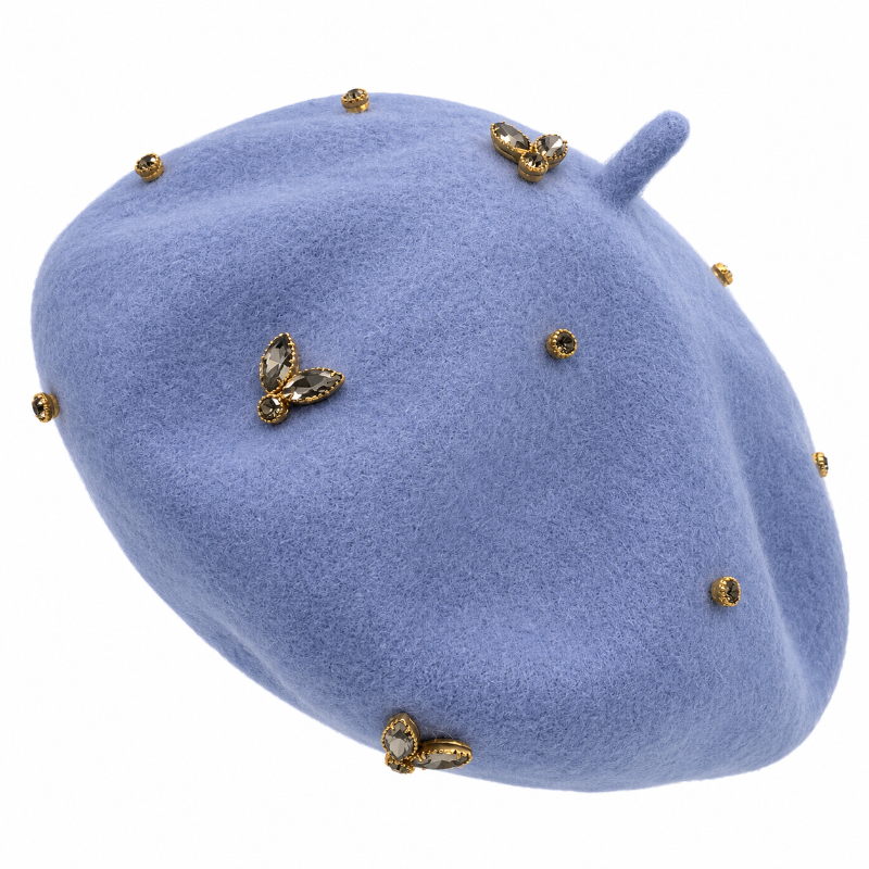 beret femme bleu clair orné de bijoux decoratifs