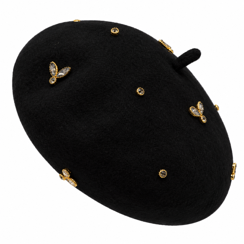 beret femme noir orné de bijoux decoratifs