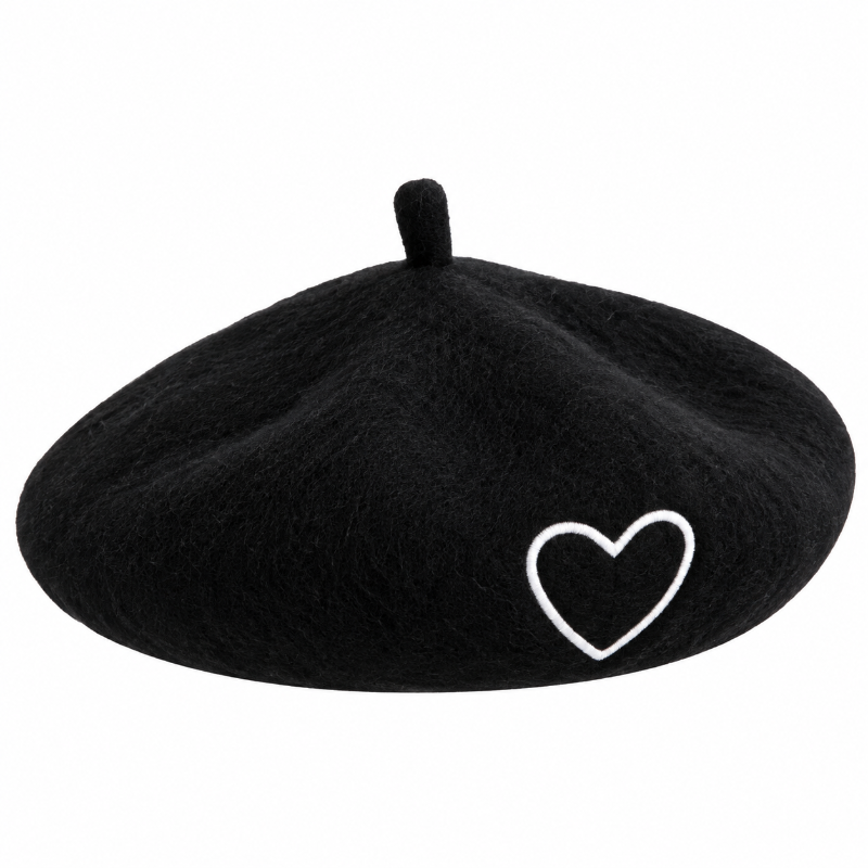 Béret fille noir avec cœur blanc brodé