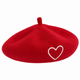 Béret fille rouge avec cœur blanc brodé 