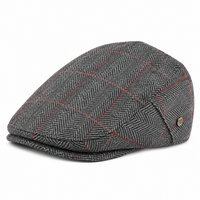 Béret homme gris à carreaux rouges style casquette plate