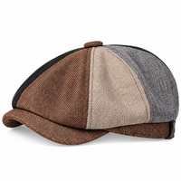 Béret homme multicolore à visière avec bouton central