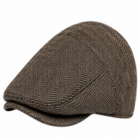 Casquette plate homme marron à motif chevrons