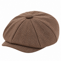 Petit béret enfant marron à motif chevrons vu de trois quarts